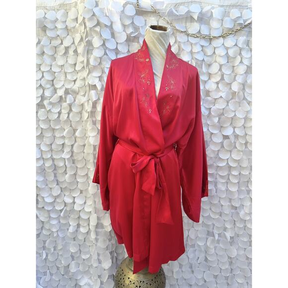 VTG VICTORIA’s SECRET COLLECTION Small Red Satin Embroidered Kimono Robe Holiday - Picture 3 of 15
